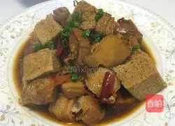 Illustration of how to make pork belly stewed with frozen tofu 17