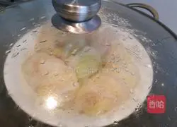 Illustration of how to make cabbage rolls 6