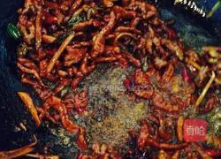 Illustration of how to make dry shredded beef 5