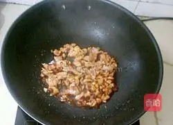 Illustration of Sichuan style roasted oyster mushrooms 6