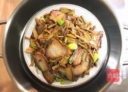 Illustration of how to make steamed bacon with dried beans 10