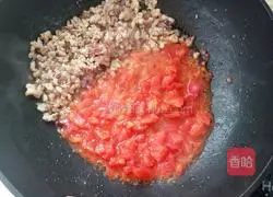 Illustration of how to make tomato and minced meat pasta 7