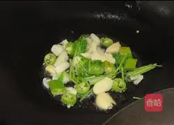 Illustration of how to stir-fry sea melon seeds 3