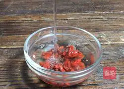 Illustration of how to make fried leeks and shrimps 3