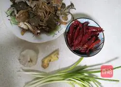 Home-style Spicy Crab Recipe Illustration 1