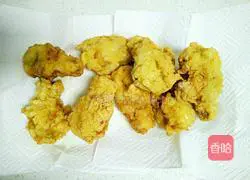 Illustration of how to make crispy fried chicken wings 14