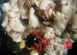 Illustration of how to make salt-fried pork 5