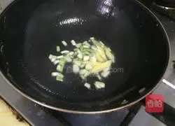 Illustration of how to make fried razor clams 3