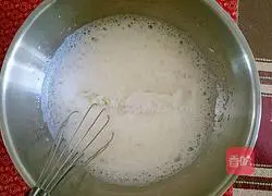 Illustration of how to make raisin cream cake roll 9