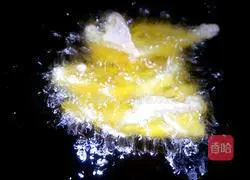 Illustration of how to make fried yellow croaker 5