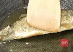 Illustration of how to make fried and stuffed dace with fish every year 10