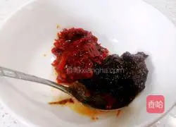 Illustration of how to cook shrimp fins in one pot 3