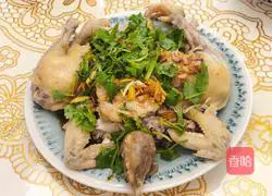 Illustration of how to make Cantonese chicken with red onions 11