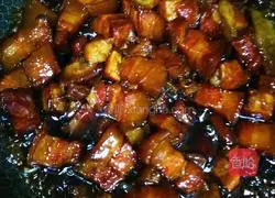 Illustration of how to make beer braised pork 9