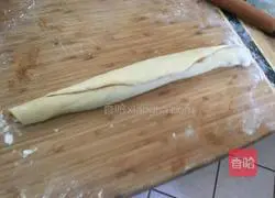 Illustration of how to make sweet bread and cinnamon rolls 13