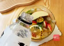 Illustration of making fruit beer bucket 7