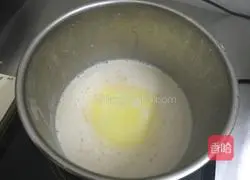 Swan Illustration of how to make puffs 3