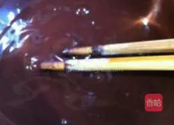 Illustration of how to make lava chocolate cake 7