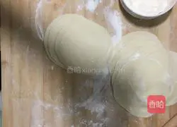 Xiao Lu Ai’s recipe for making spring pancakes and eating spring pancakes 4