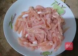 Illustration of how to make fried chicken tenders 2