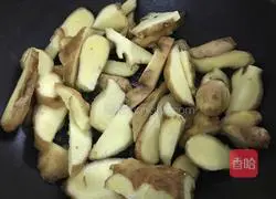 Illustration of how to make pig's feet and ginger vinegar 4