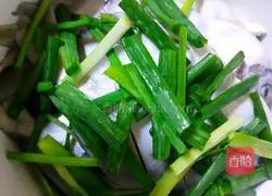 Illustration of how to make pan-fried pomfret 12