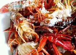 Illustration of how to make oiled crayfish 4