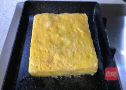 Illustration of how to make ham and cheese toast 10