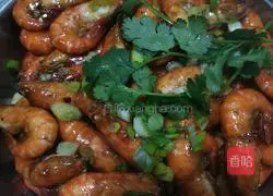 Illustration of how to make braised big head shrimp (Macrobrachium) in spicy oil 8
