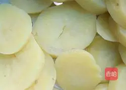 Illustration of how to make cheese baked ham and mashed potatoes 1