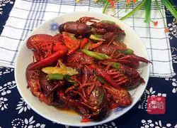 Illustration of how to make Sichuan style crayfish 11