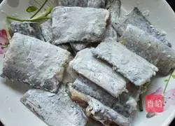 Illustration of how to make sweet and sour hairtail 3