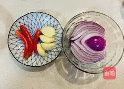 Illustration of how to make salt and pepper shrimp 2