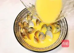Illustration of how to make steamed eggs with clams 15