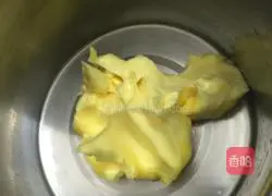 Swan Puffs Illustration of how to do it 1