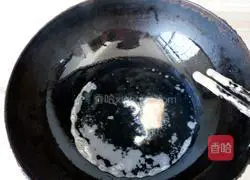 Illustration of how to make loofah crispy meat 3