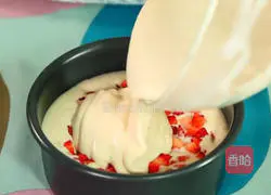 Strawberry Cheese Mousse Recipe Illustration 13