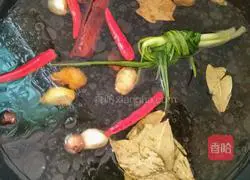 Illustration of how to make soy sauce beef 3