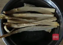 Illustration of Fried Sanding 3