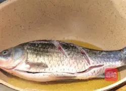 Illustration of Douban Crucian Carp Recipe 3