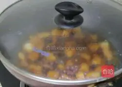 Illustration of how to stew pork belly with yam 13