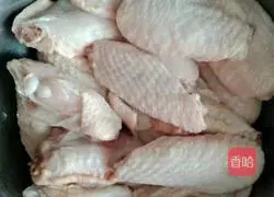 Huang Zhi Illustration of how to make chicken wings 1