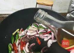 Chili Fried Squid Illustration of how to do it 8