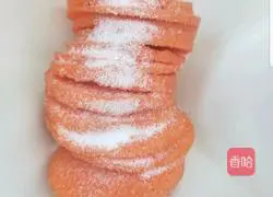 Illustration of how to make carrot meat rolls 2