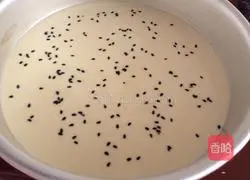 Illustration of how to make chiffon cake 13