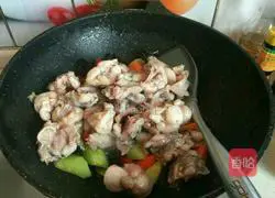 Bubble Illustration of how to make pepper bullfrog 7