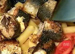 Illustration of how to make tomato mackerel 4