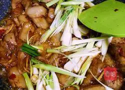 Illustration of how to make twice-cooked pork with soy sauce 10