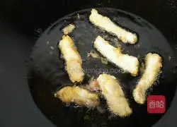 Illustration of how to make plum juice strips 5