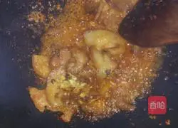 Illustration of how to cook twice-cooked pork with bamboo shoots 12